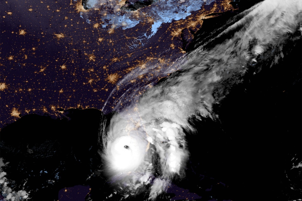 Satellite images of Hurricane Ian as it approaches Florida.